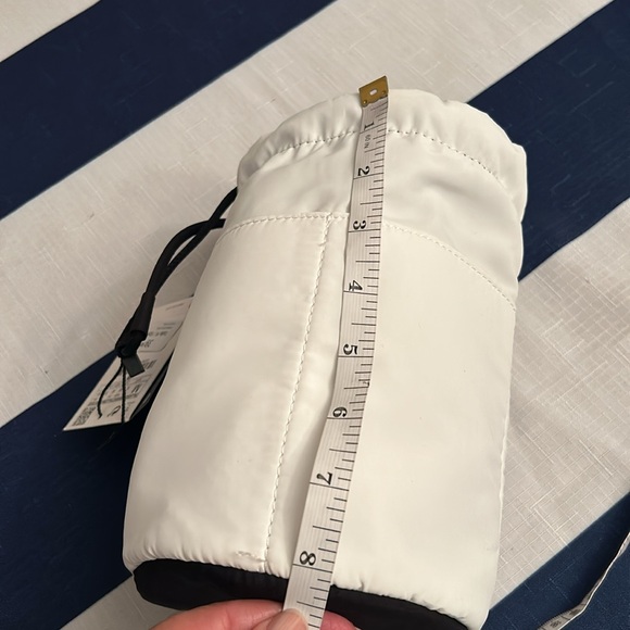 ZARA quilted toiletry bag - Picture 8 of 9